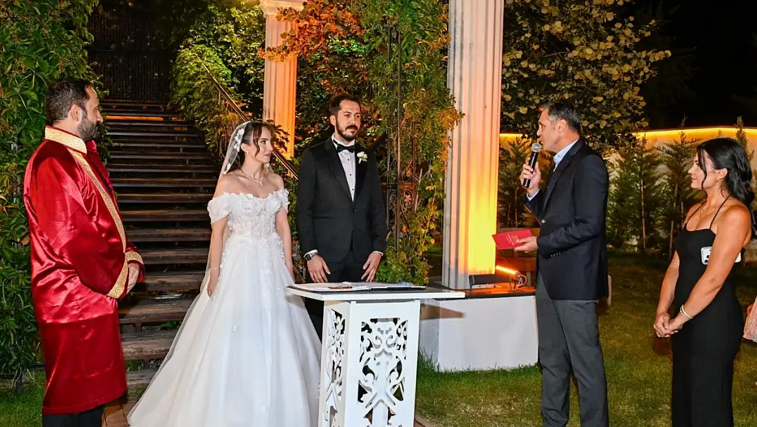 Atanur Aydın’ın şahitliğinde emniyet camiasında çifte mutluluk!