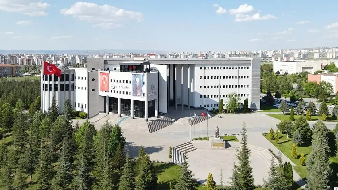 Erciyes Üniversitesi’nde Erasmus+ başvuruları açıldı: Personel için büyük fırsat!