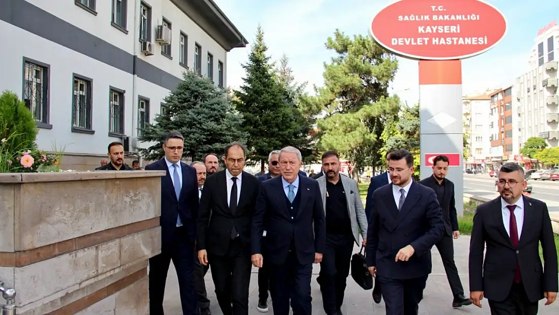 Hulusi Akar’dan Kayseri Devlet Hastanesi’ne ziyaret!