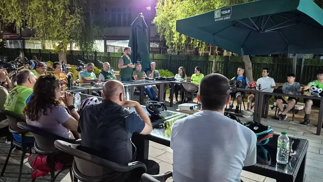 Kayseri'de bağımsızlığa pedal çevirdiler: Anlamlı etkinlikte sporseverler bir araya geldi!
