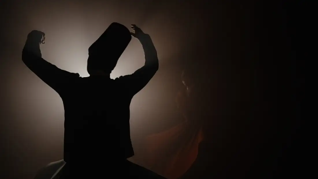 Kayseri'de Mevlana gecesi: İlahi, dua ve semazenlerle anıldı