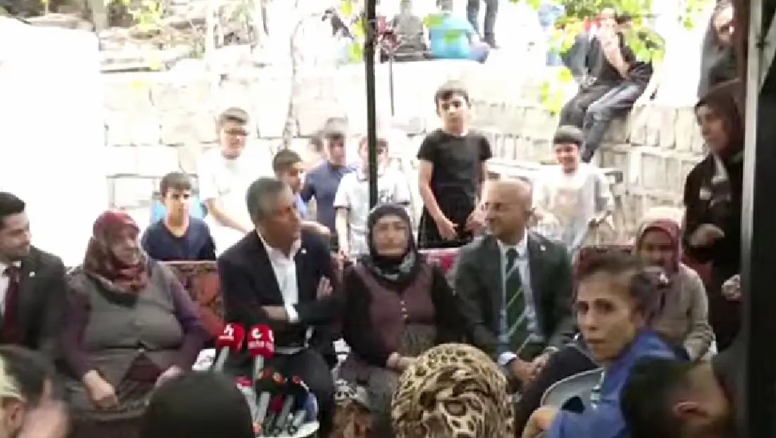 Kayseri’de Özel ve muhtar arasında dikkat çeken diyalog – Konu: ''Uyuşturucu''