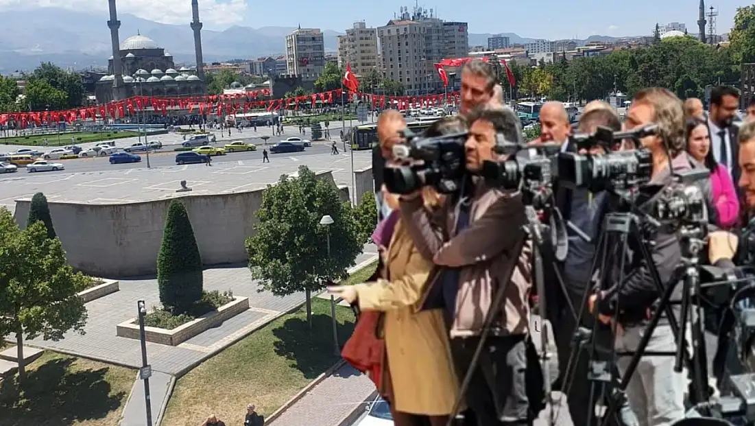 Kayseri’de veriler konuştu: Basılıdan dijitale önemli göç!