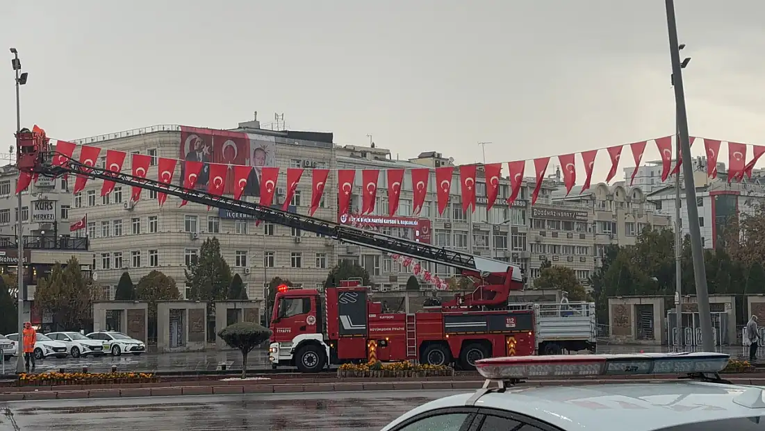 Cumhuriyet Meydanı’nda neler oluyor?