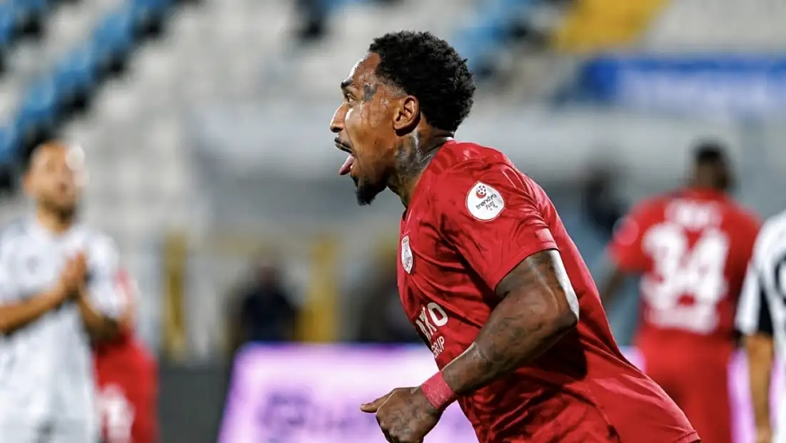 Kayserispor’un radarındaki Malik Wilks'e rakip çıktı