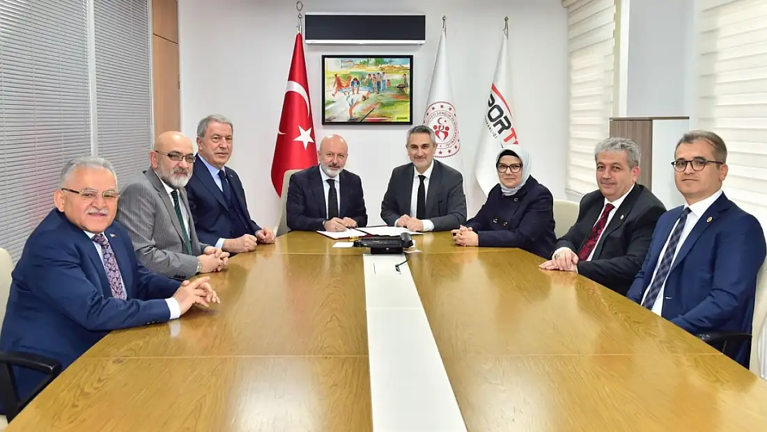 Kocasinan’da dev proje: Ankara’da imzalar atıldı!