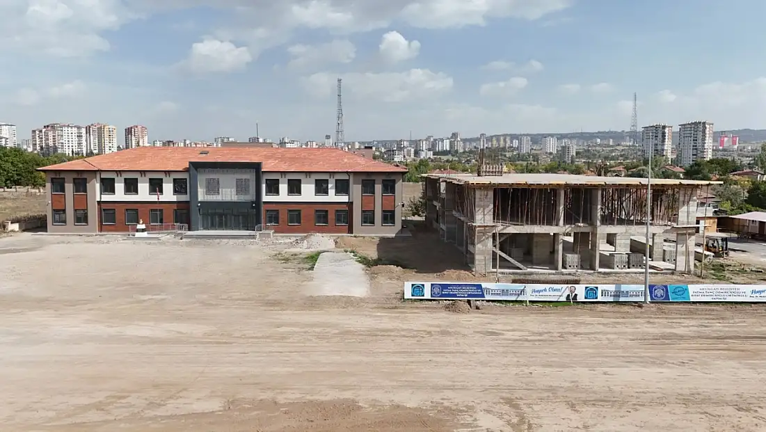 Melikgazi’de iki yeni okul için çalışmalar sürüyor!