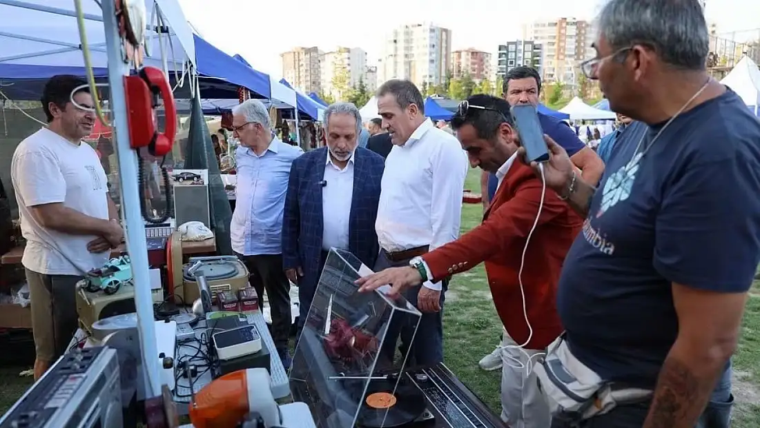 Talas’ta 100 bin antika görücüye çıktı