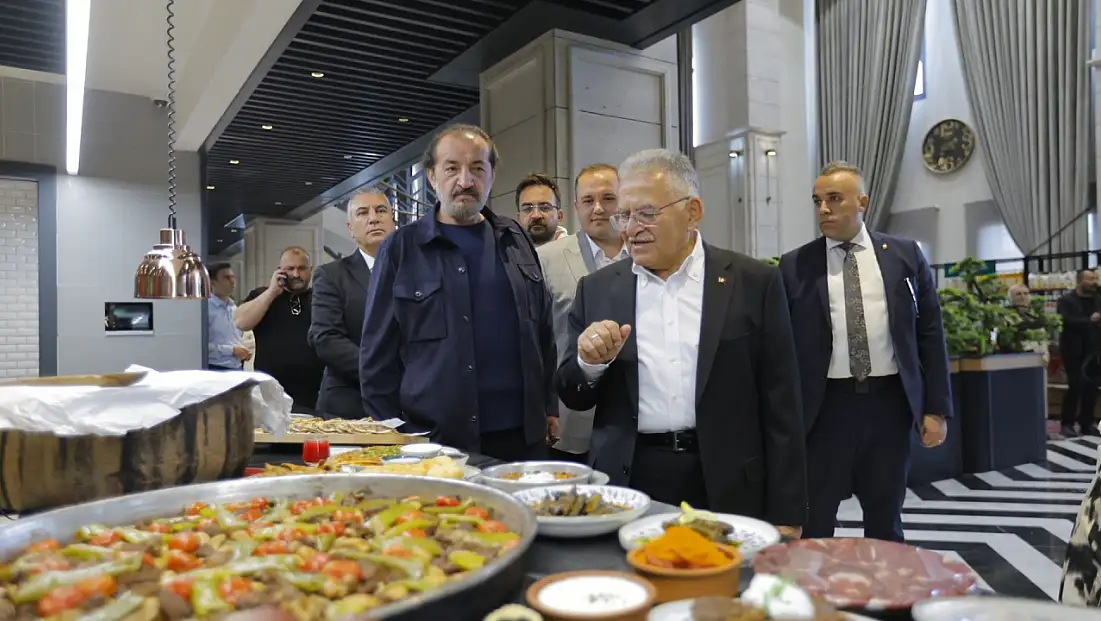 Ünlü Şef Mehmet Yalçınkaya Kayseri’de! O merkez için bakın neler söyledi?