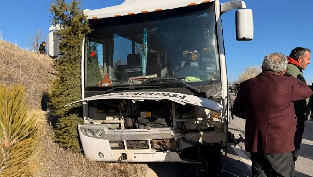 Ürgüp’te midibüs kazası: Yaralılar hastaneye kaldırıldı