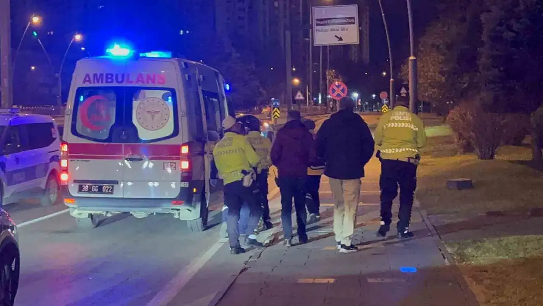 Kayseri’de uygulamada kaçan sürücü 1 kilometre sonra aracını bıraktı