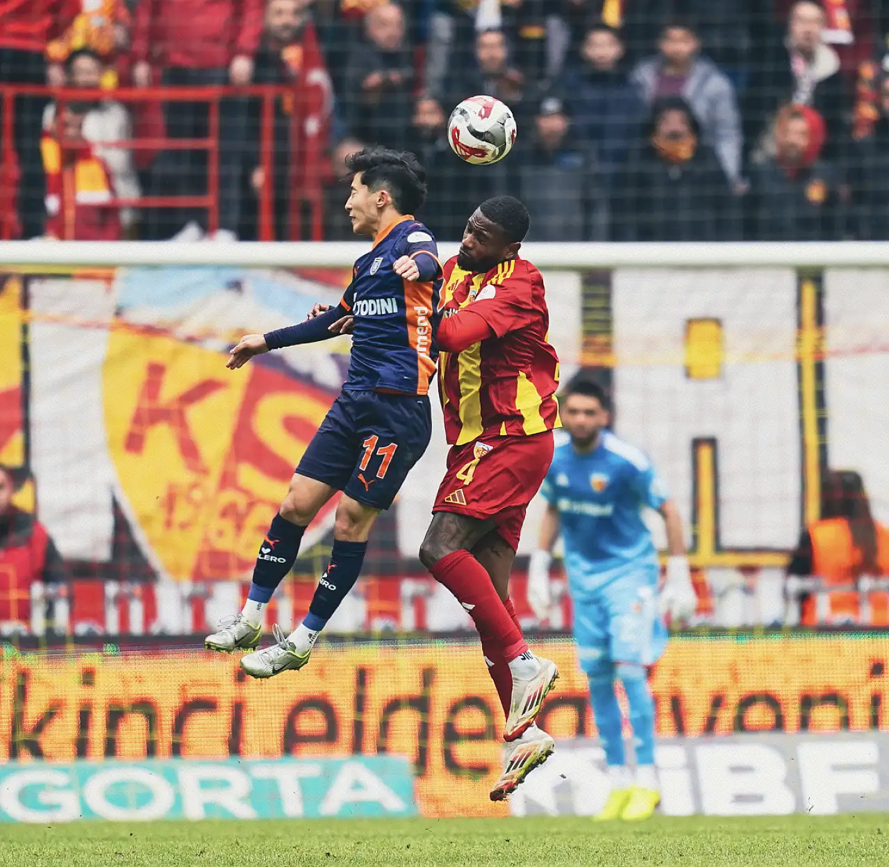 Kayserispor evinde fark yedi! Taraftardan büyük tepki: Transferler nerede?