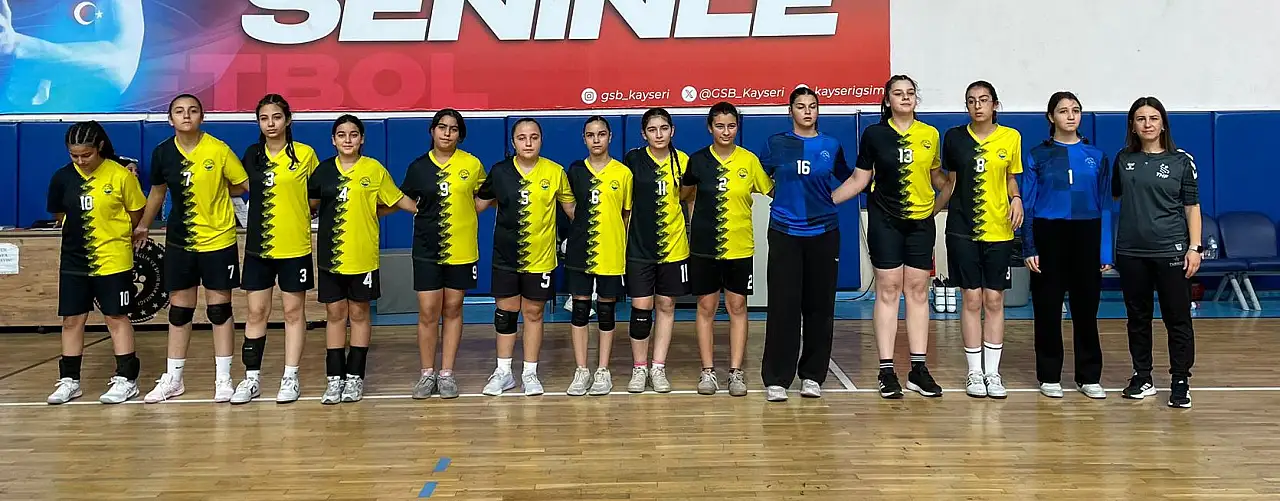 Talas 75. Yıl Mühibe Germirli Ortaokulu'nda şampiyonluk coşkusu!