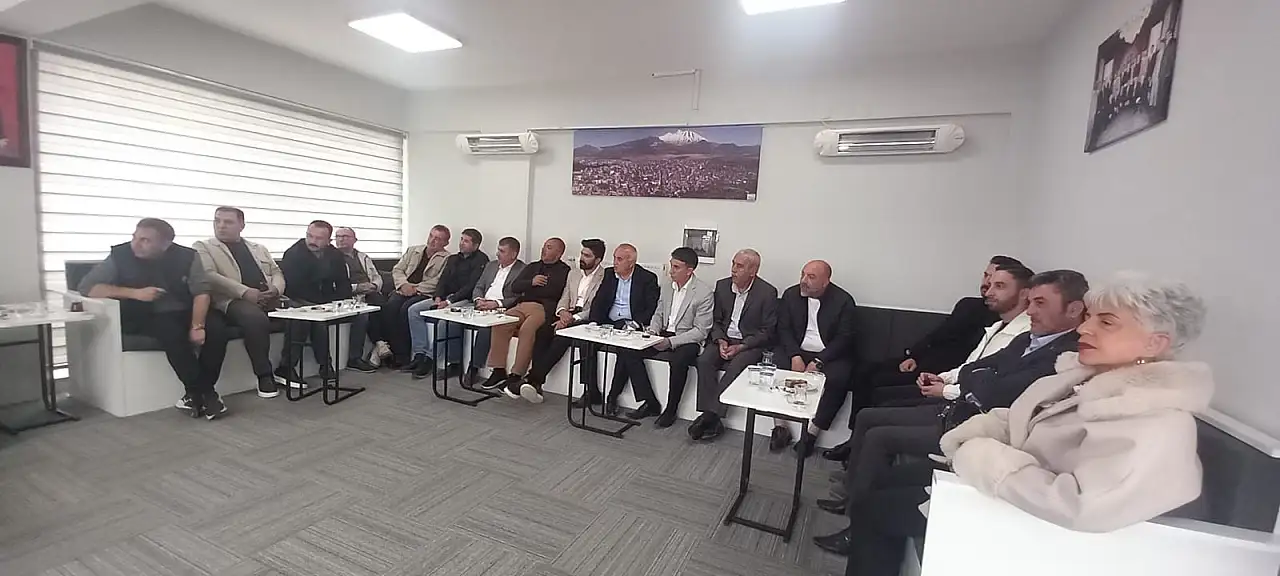 Kayseri'de yeni yatırım sinyali! Develi'de dikkat çeken yem fabrikası çıkışı