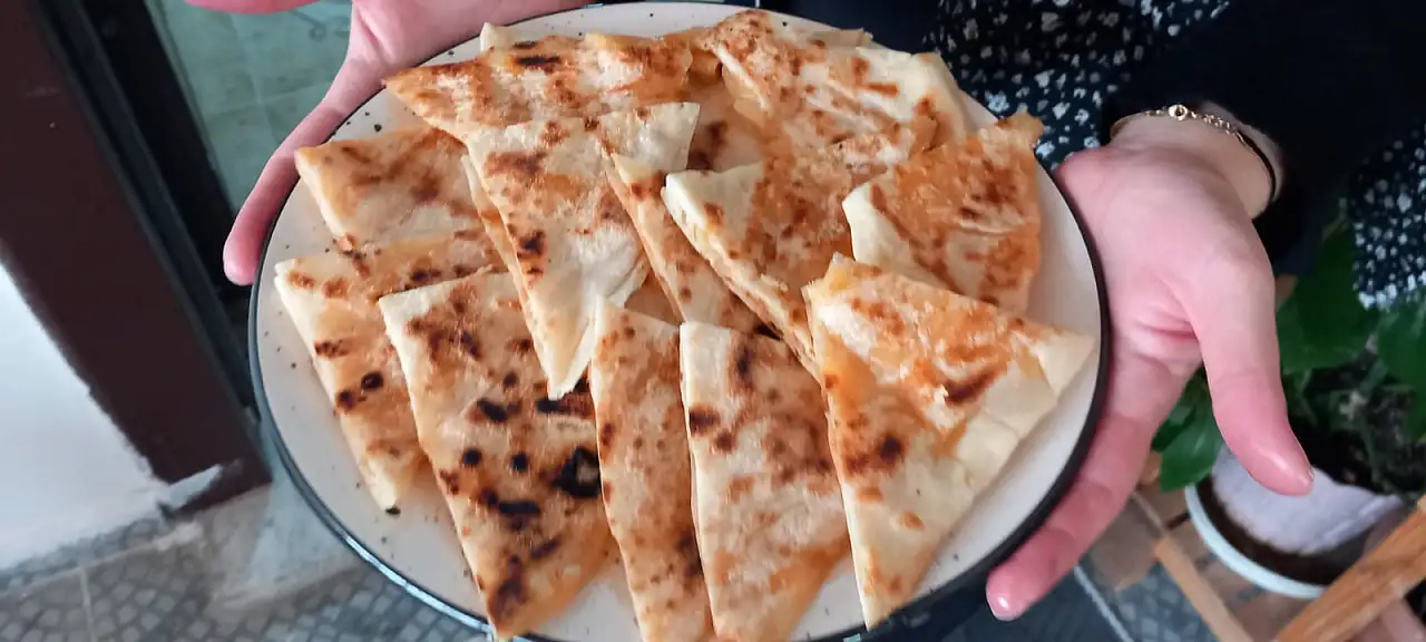 Develi mutfağına yeni bir lezzet eklendi! Bu börek bildiklerinize benzemiyor