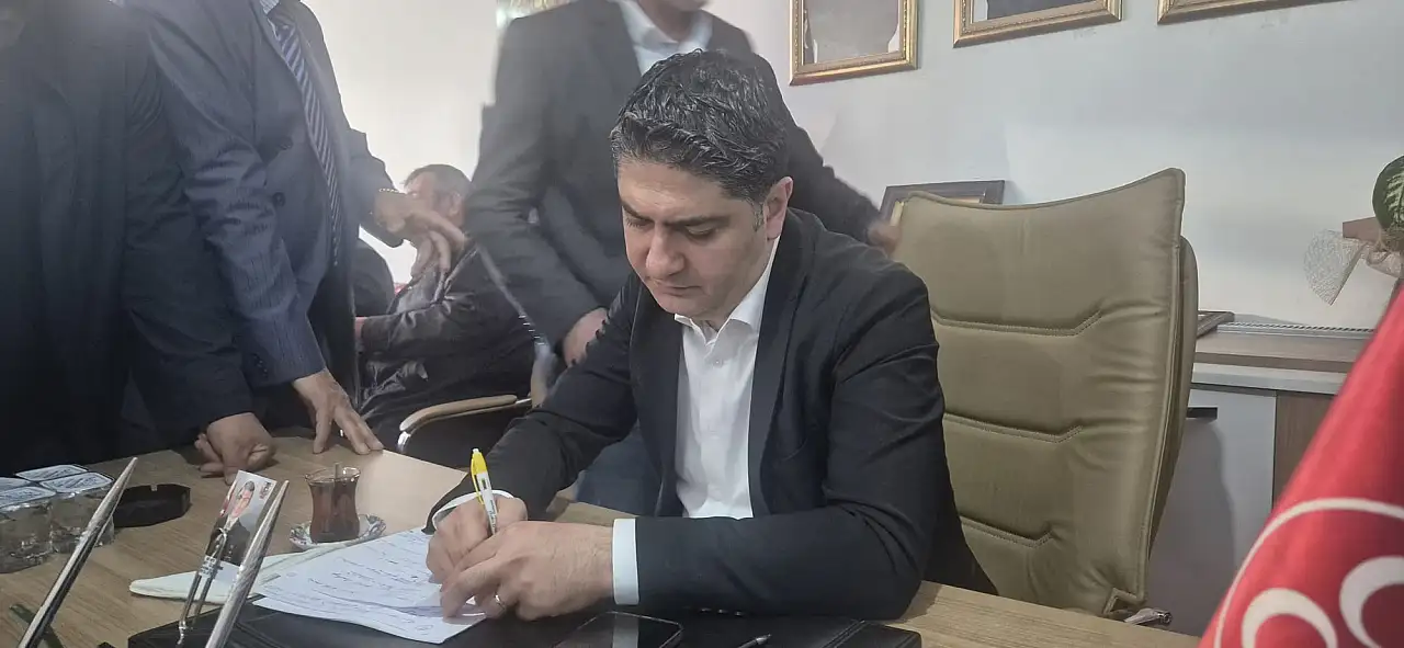 Sarız'da asfalt sürprizi! Bir telefonla kilometrelerce uzadı