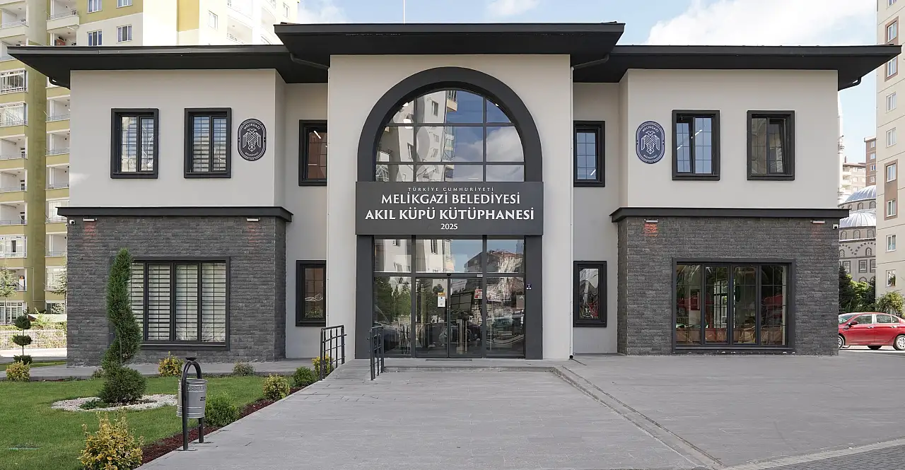 Melikgazi'nin akıl küplerinden büyük başarı: 345 Genç üniversiteli oldu!
