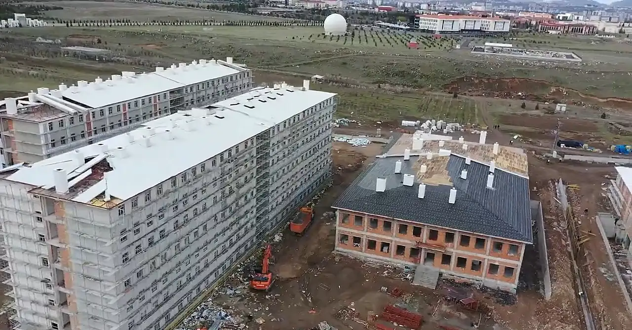 Kayseri'de 2 bin 850 kişilik kapasiteye sahip yurt binasında sona gelindi: Kiralık yurtlara ne olacak?