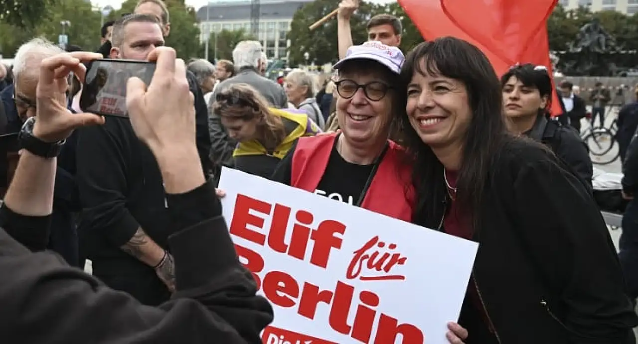 Berlin'e damga vuran Elif Eralp kimdir?