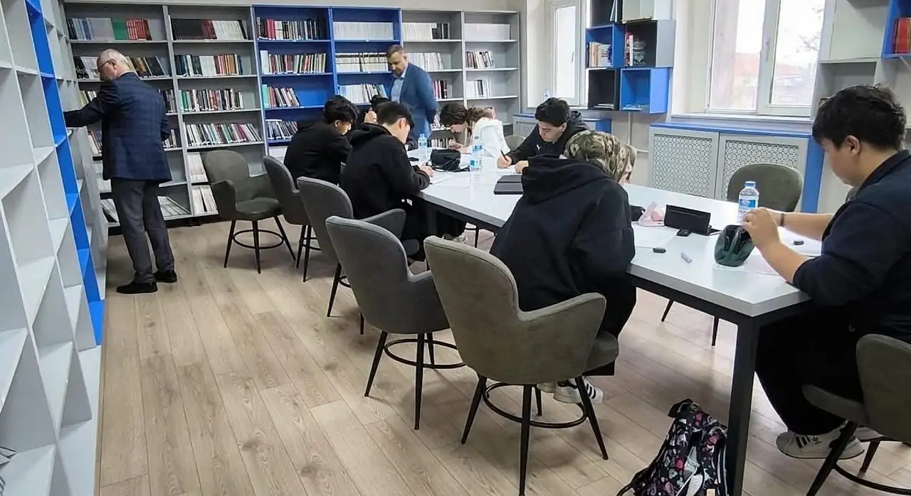 Tomarza'da müdür Kurt sınıflara kadar girdi: Neler yaşandı?