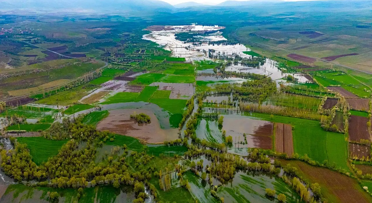 DSİ gece 'acil' dedi… Develi sabaha bu manzarayla uyandı