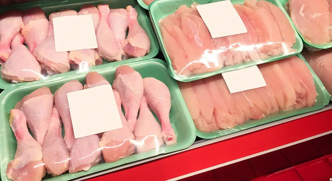 Kayseri'de tavuk fiyatlarını gören dönüp bir daha bakıyor! Bir yılda ne oldu?