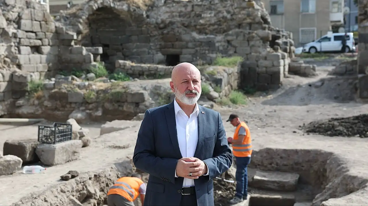 Kayseri'de 833 yıllık medresenin kapıları yeniden aralanıyor!
