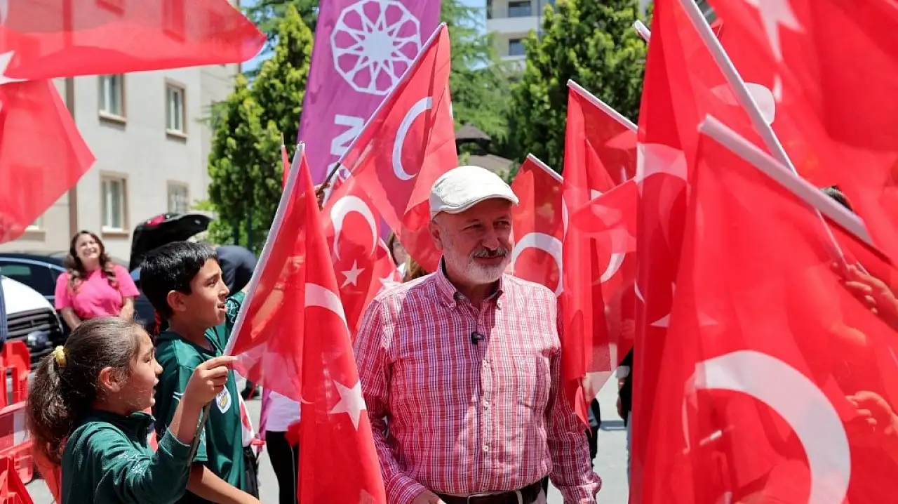 Kocasinan'da okullar için yeni dönem hazırlıkları hız kesmeden devam ediyor!