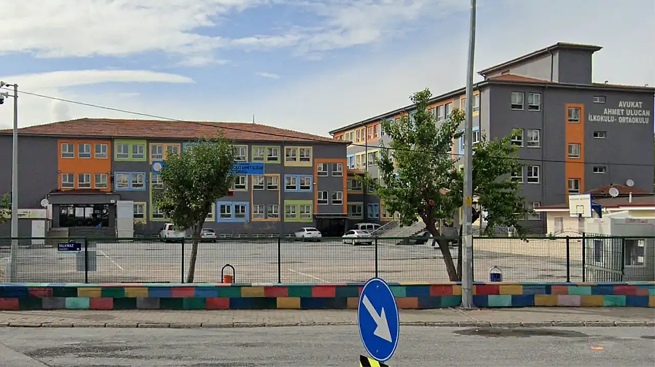 Kayseri'de deprem sonrası yıkılan okulun ihalesi sonuçlandı: Avukat Ahmet Ulucan İlkokulu yeniden yapılacak!