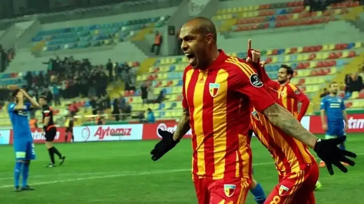 Kayserisporlu eski futbolcu Mert Nobre, Survivor 2026 şampiyonu oldu!