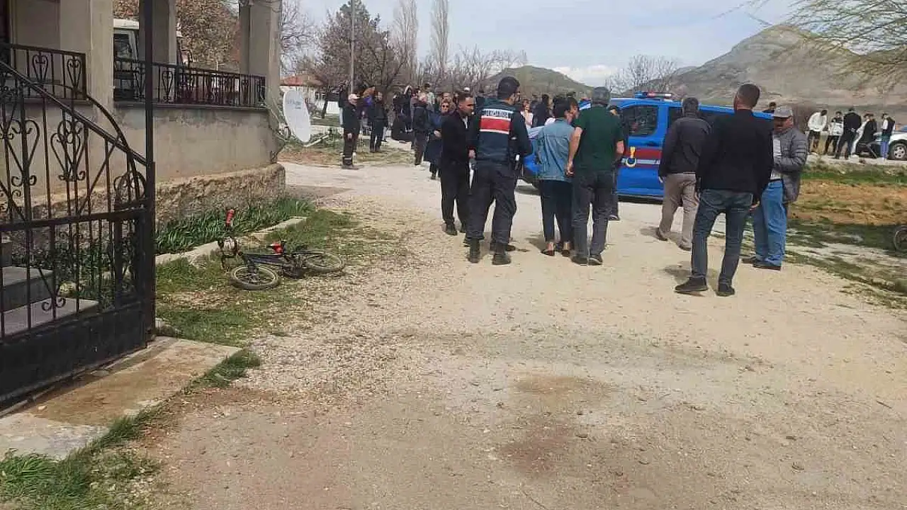Son Dakika: Kayseri'de eşini öldürüp ardından canına kıydı!