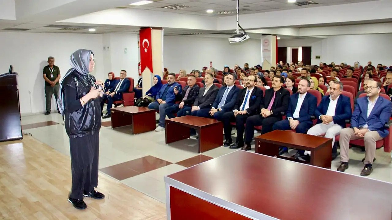 Kayseri Devlet Hastanesi’nde’Evlilik Ehliyeti’ konulu program düzenlendi