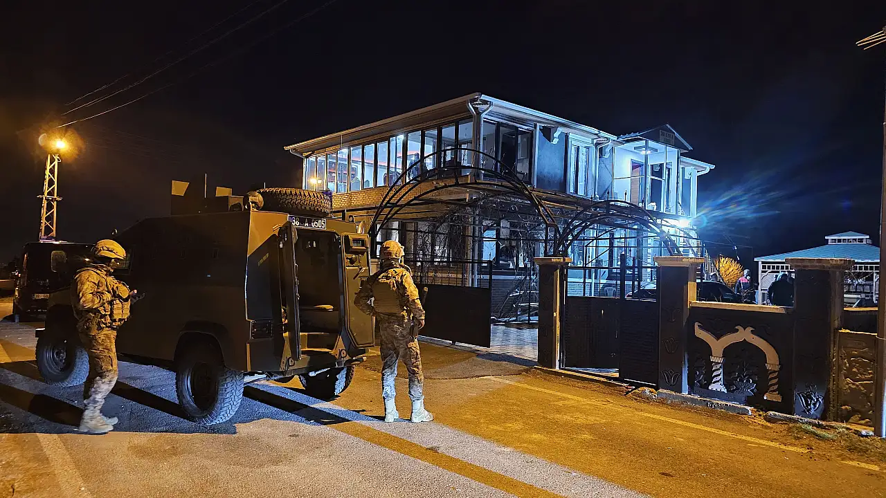 Kayseri'de film gibi operasyon - Özel hareket polisleride katıldı!