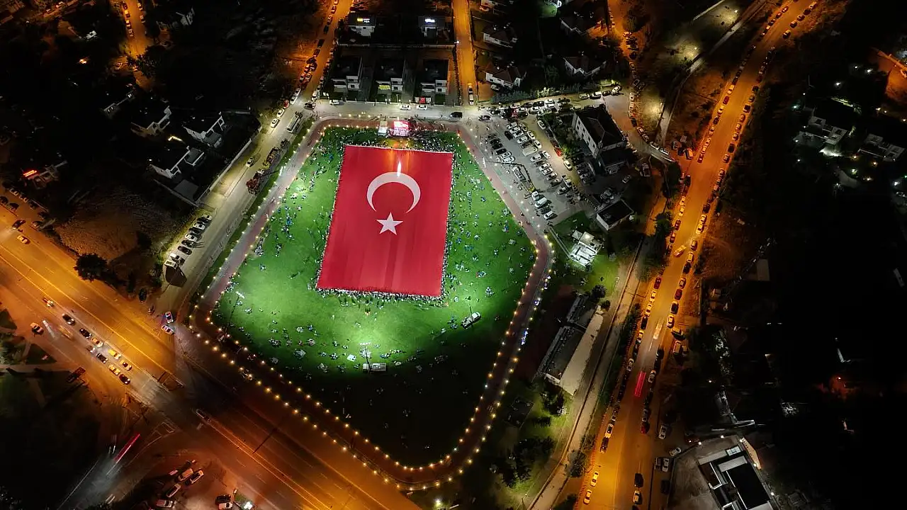 Kayserililer 15 Temmuz ruhu ile meydanları doldurdu!