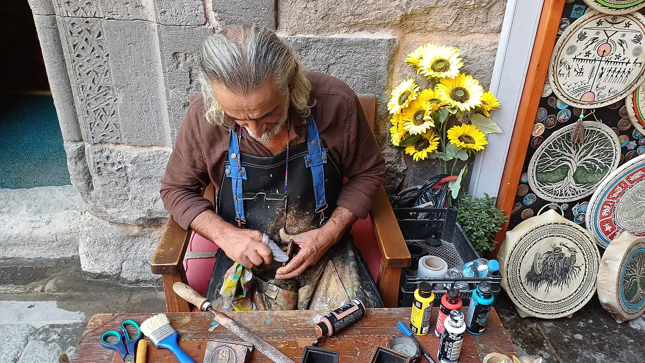 Kayseri'de el sanatları ustasından gençlere davet!