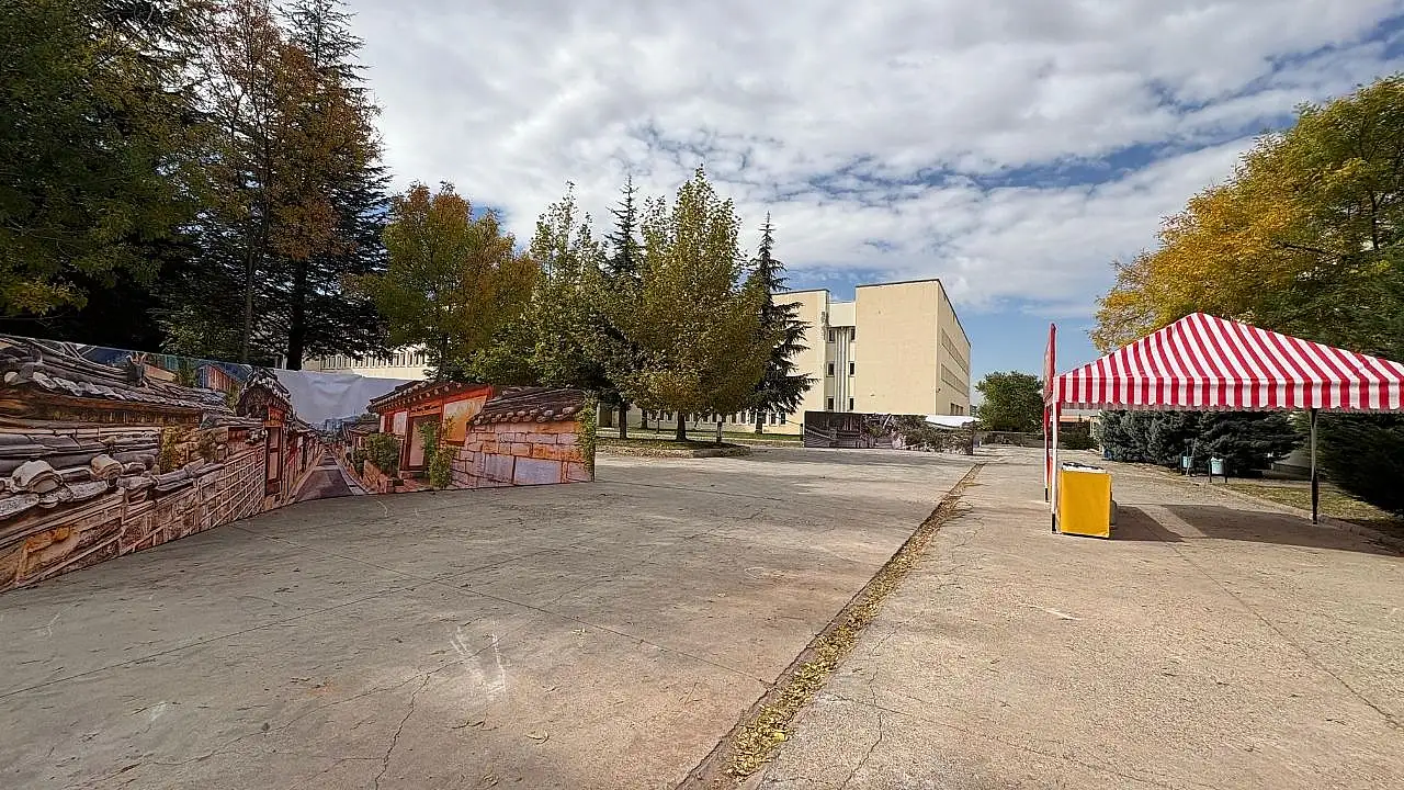 Kayseri'de Taste Korea Week yarıda kaldı! Koreli öğrenciler ülkelerine döndü