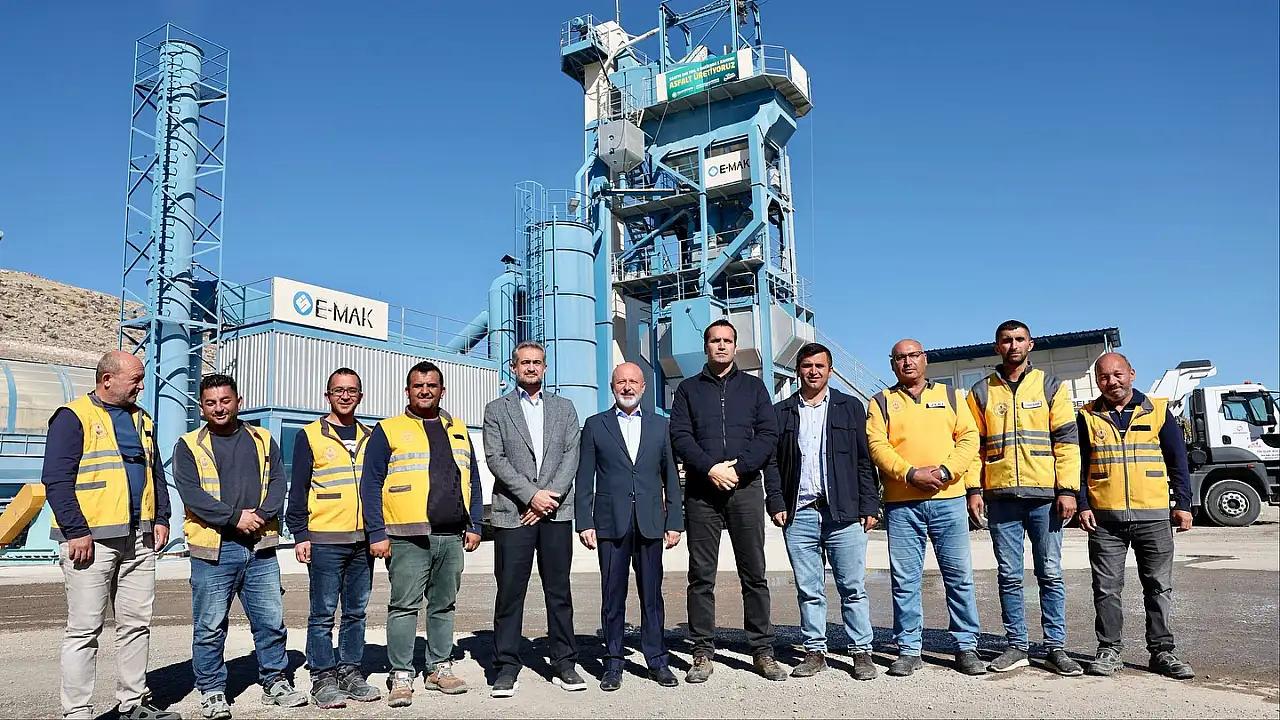 Kocasinan'ın kendi asfaltıyla 8 yılda bin kilometre yol...