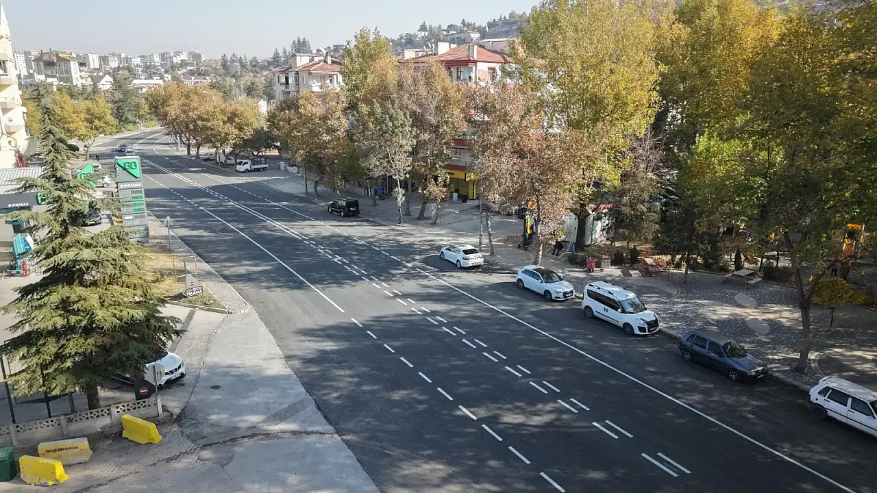 Kayseri'de trafiği rahatlatan dev hamle! Atatürk Bulvarı yepyeni haliyle açıldı
