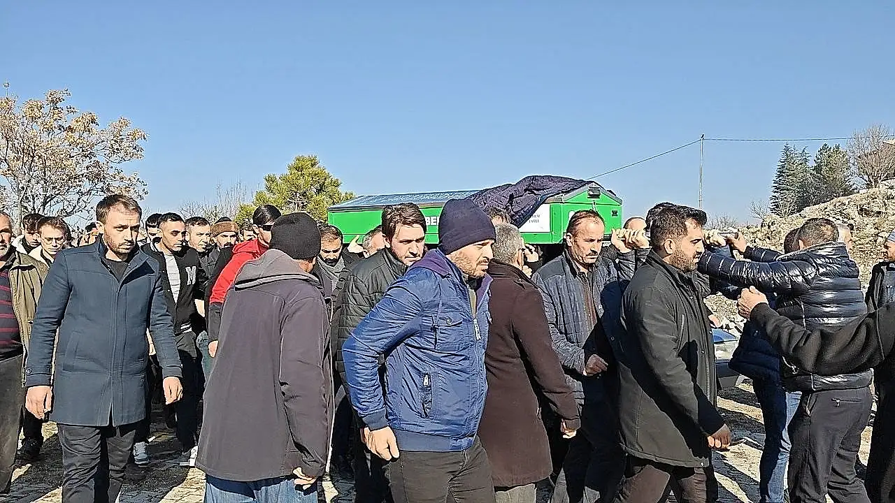 Hacılar'da koyun otlatma meselesi nedeniyle öldürülen şahıs toprağa verildi