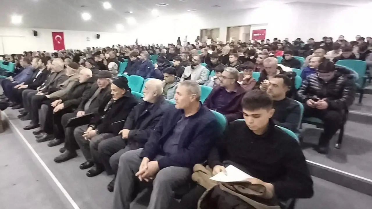 Yeni yüzyılın simgesi Develi'den Yükseldi: Filistinli Ana!