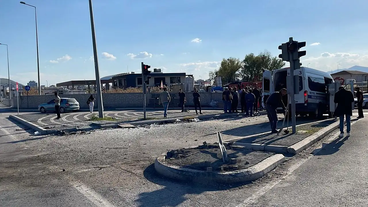 Meysu personel aracı kazaya karıştı: 8 yaralı!