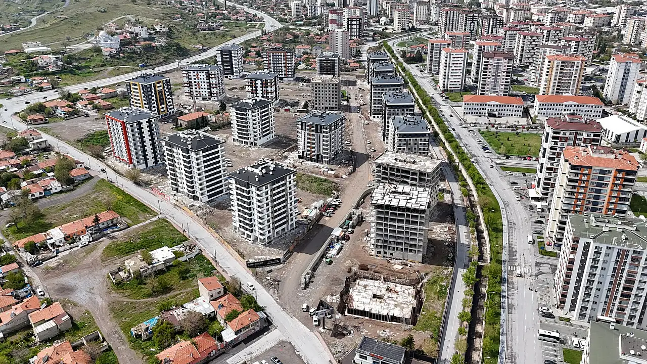 Başkan Palancıoğlu'ndan yerinde inceleme: 20 blok için harekete geçildi!