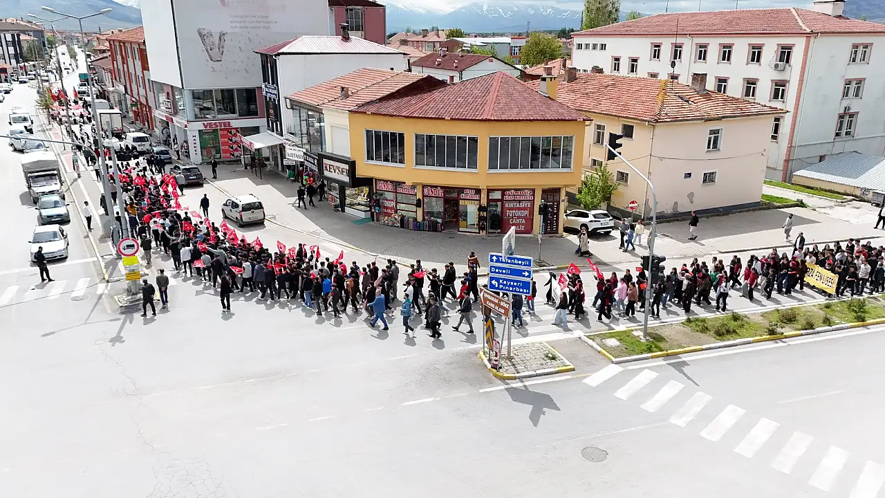 Tomarza'da bayram coşkusu sokaklara taştı! Kutlamalar böyle başladı