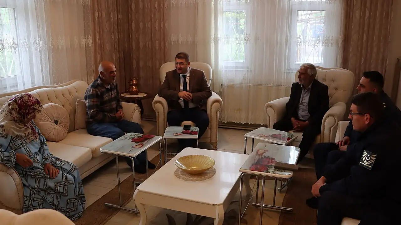 Kaymakam Karakaş bayram öncesi gönüllere dokundu