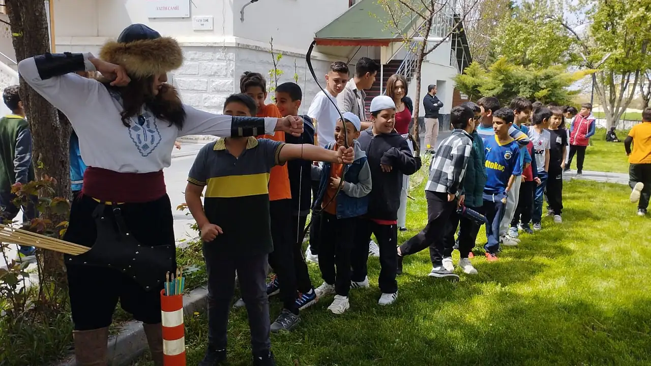 Bünyan'da yıl sonu şenlikleri coşkuyla kutlandı