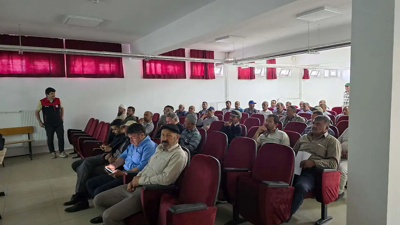Kayseri'de bu Cuma'da gelenek değişmedi: 16 ilçede kritik buluşma!