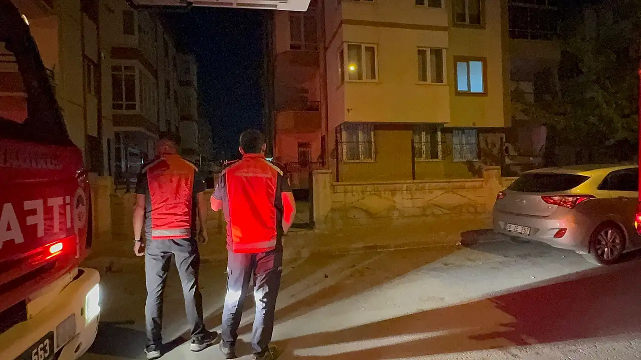 Kayseri'de apartmanda yanık kokusu paniği!