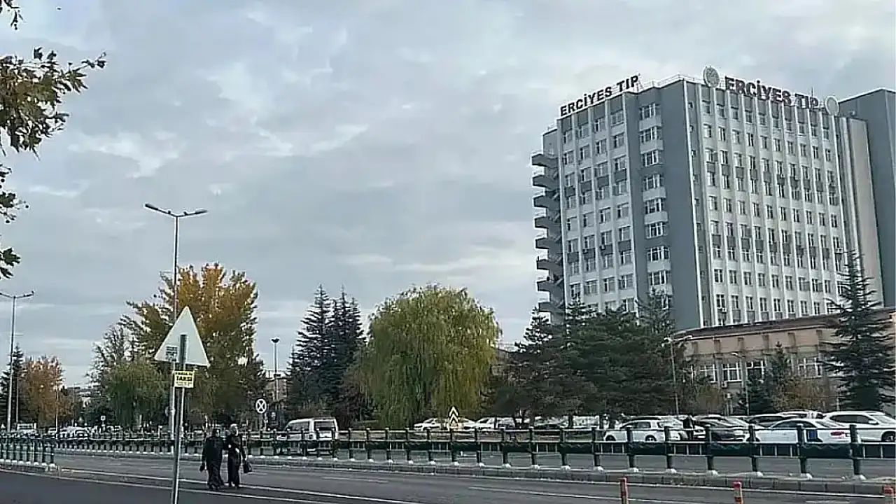 Erciyes Üniversitesi Hastanesi'nde yenileme kararı: 300 gün sürecek!