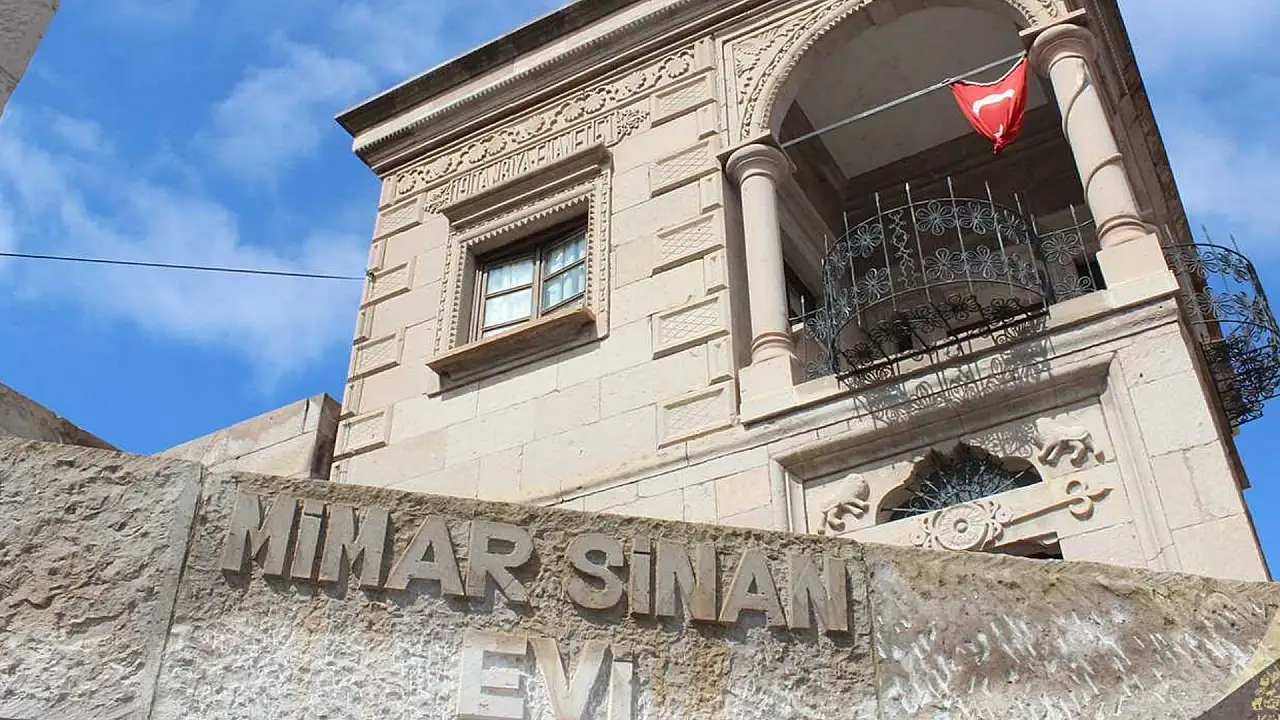 Kayseri'de çaresiz hastaların şifa bulacağı yer ve görülmesi gereken 10 tarihi mekan