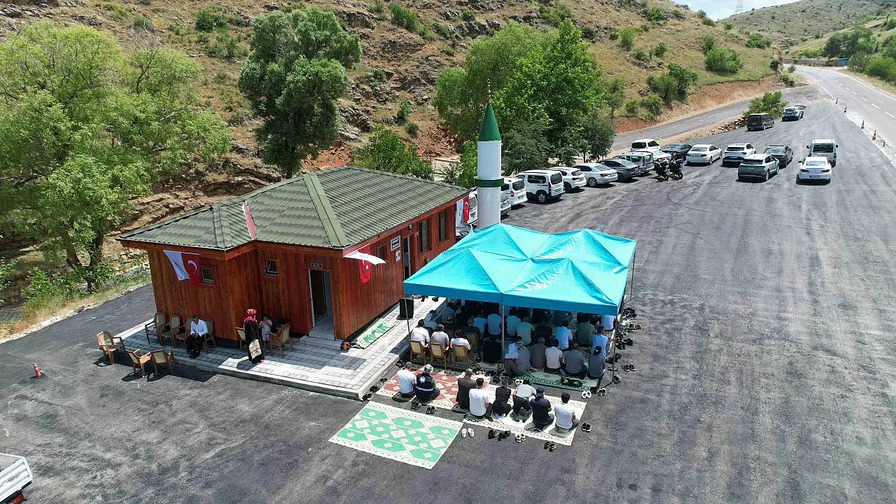 Yahyalı'da Kapuzbaşı yolunu değiştirecek açılış! Artık herkesin uğrayacağı bir nokta var